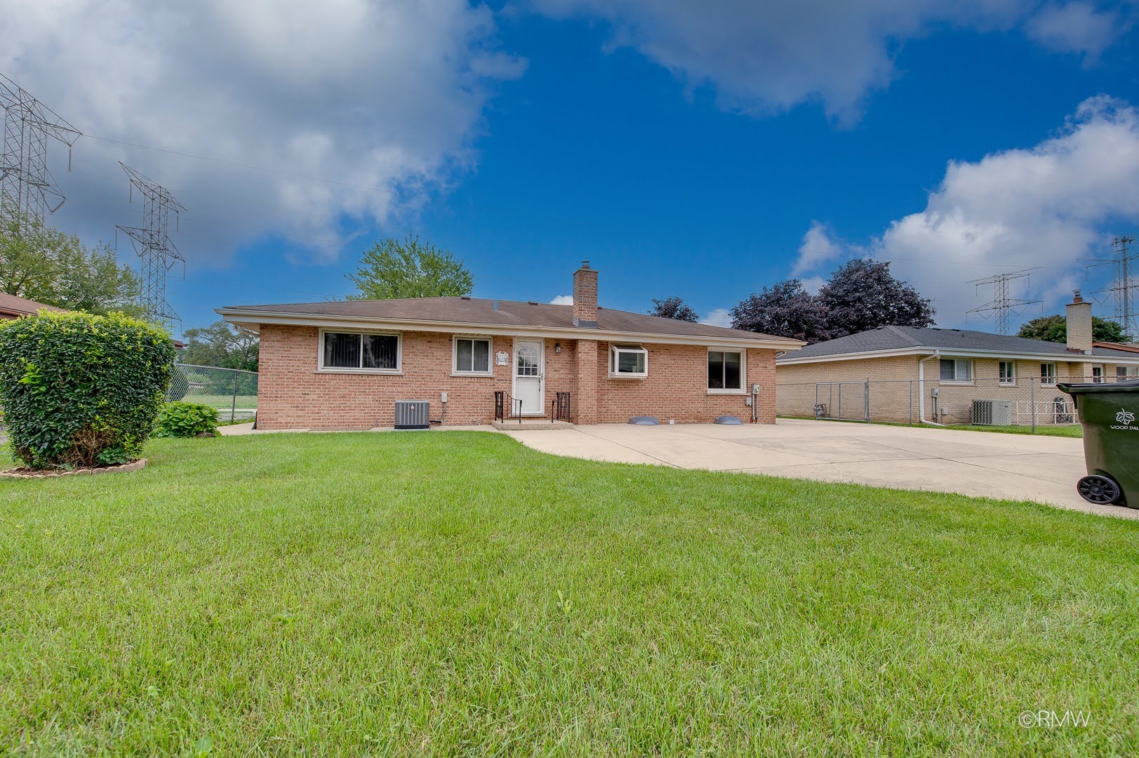 607 W Montrose Avenue Property Photo 44