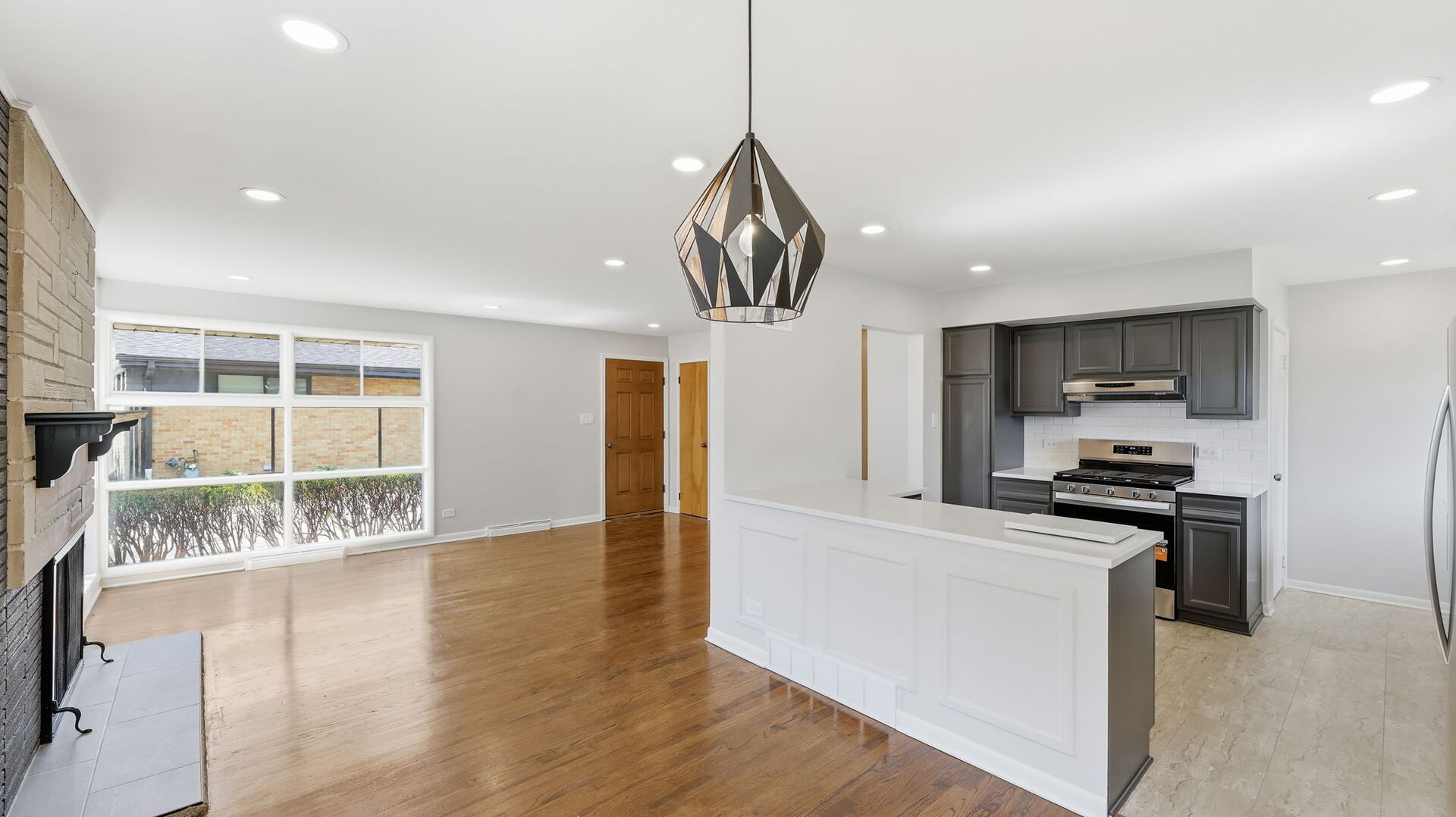 12722354 Property Photo 6