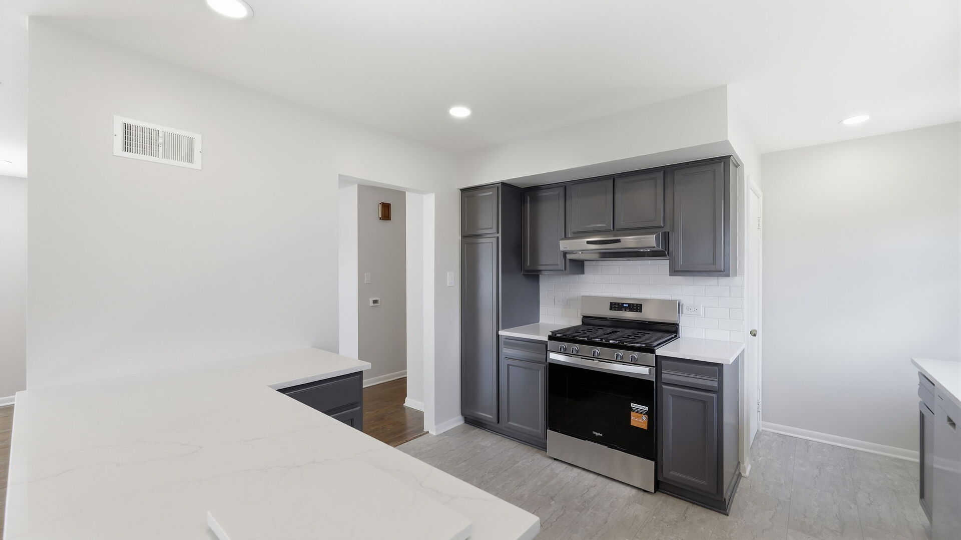 12722354 Property Photo 7