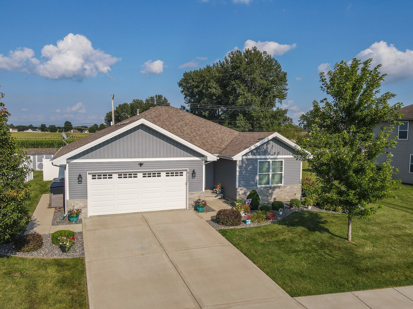 554 Raven Drive Property Photo 2