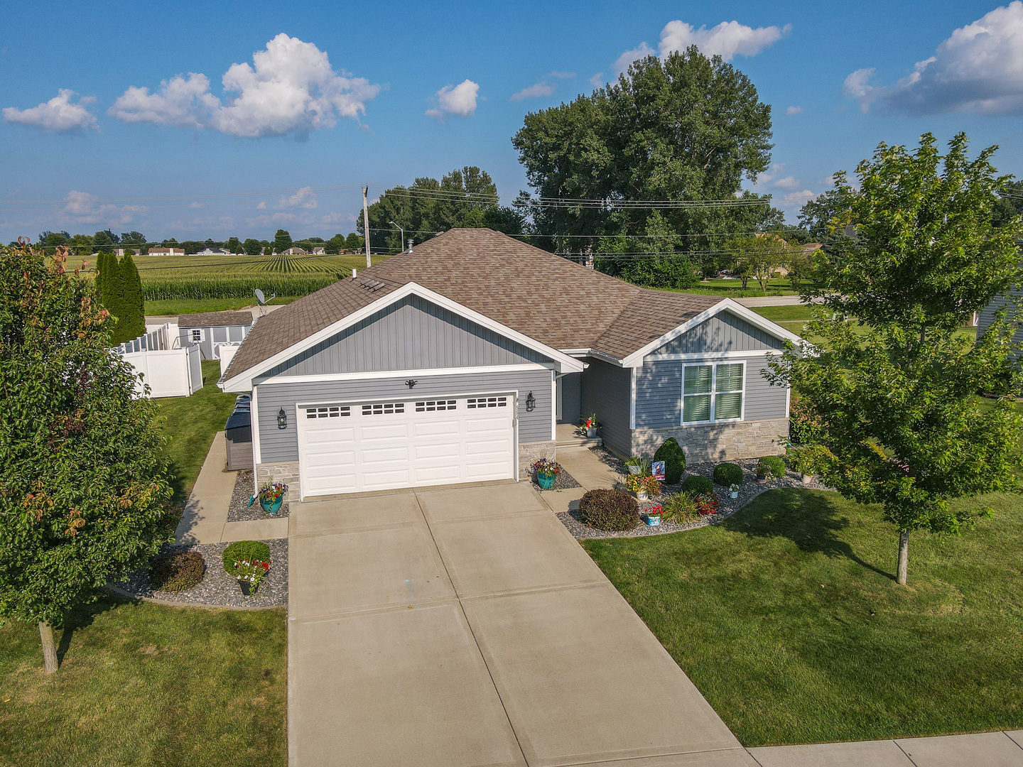 554 Raven Drive Property Photo 3