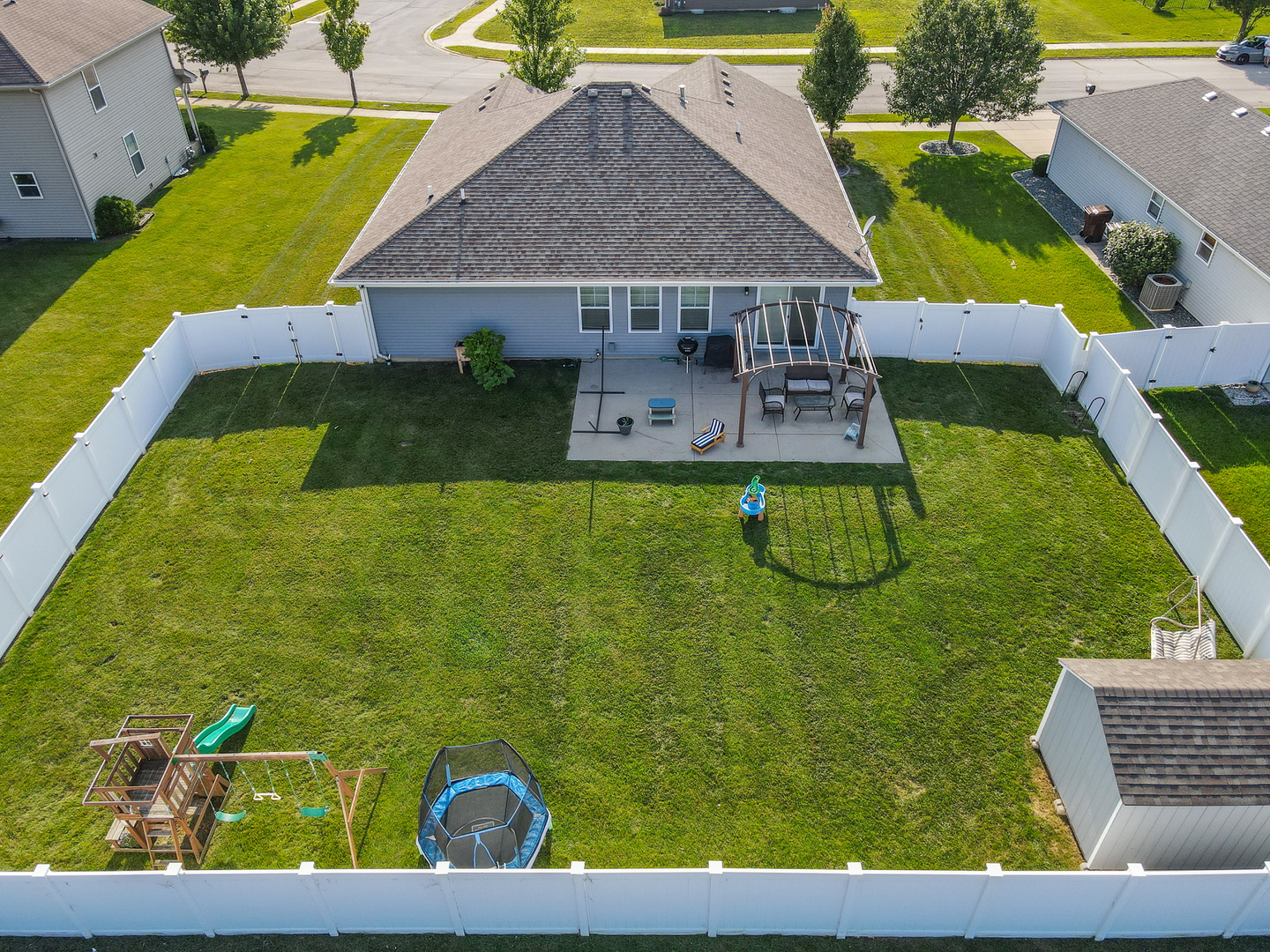 554 Raven Drive Property Photo 4