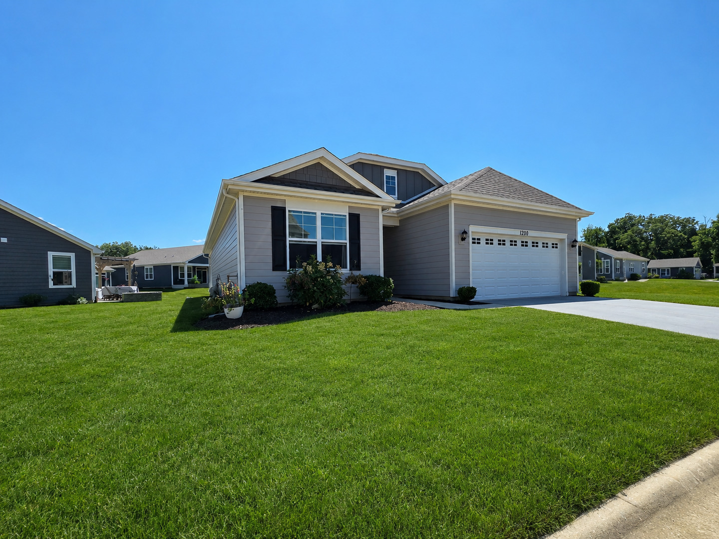 1200 Redtail Circle Property Photo 2