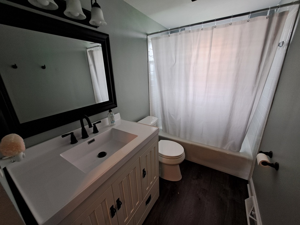 644 Bryn Mawr Avenue Property Photo 12