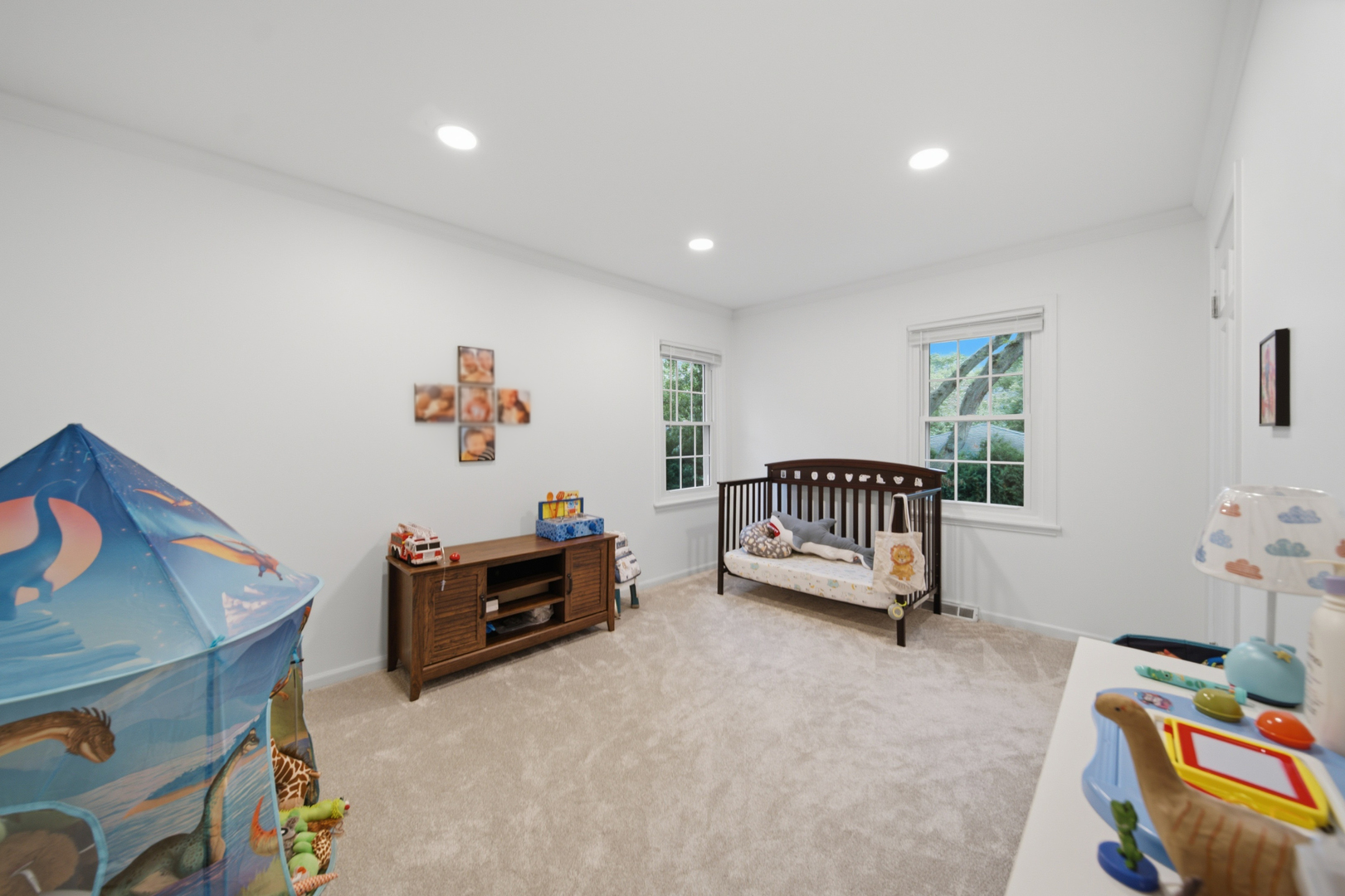 325 Versailles Drive Property Photo 18