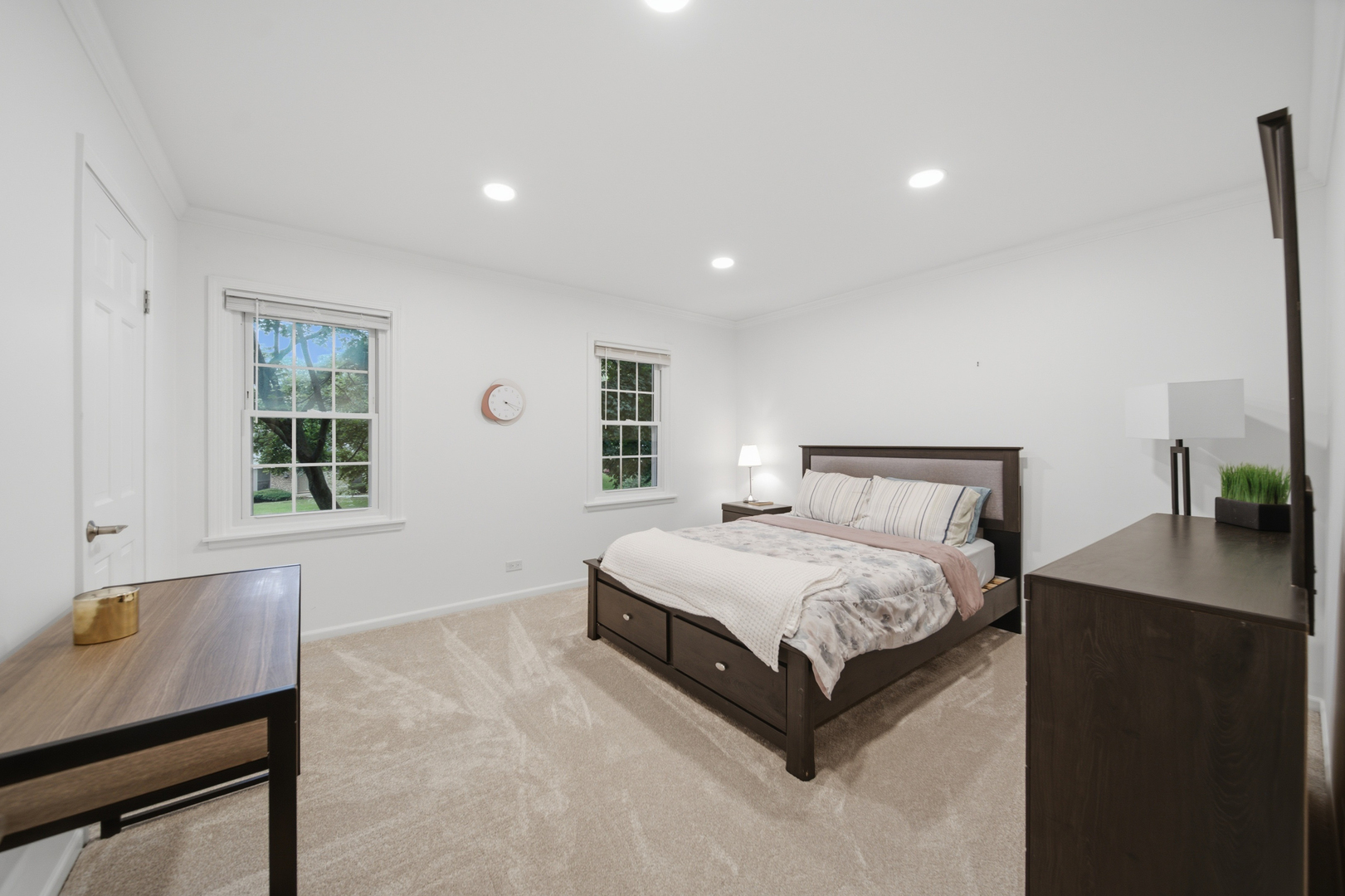 325 Versailles Drive Property Photo 19