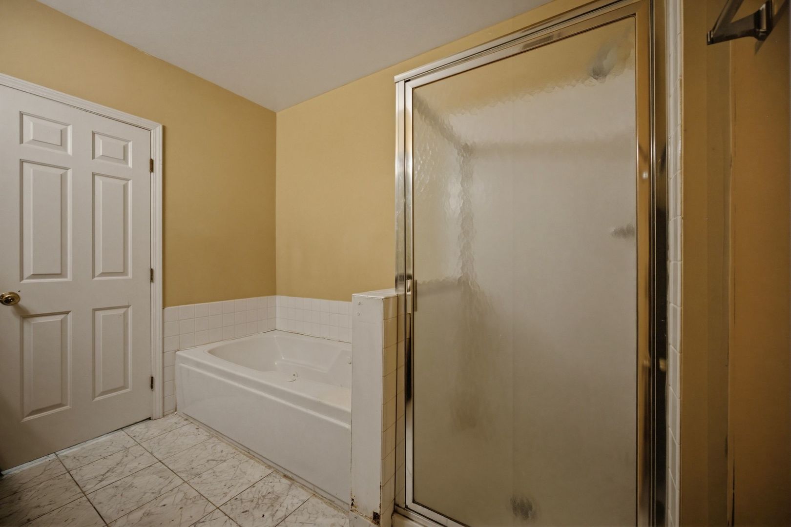 1412 W Diversey Parkway B Property Photo 24