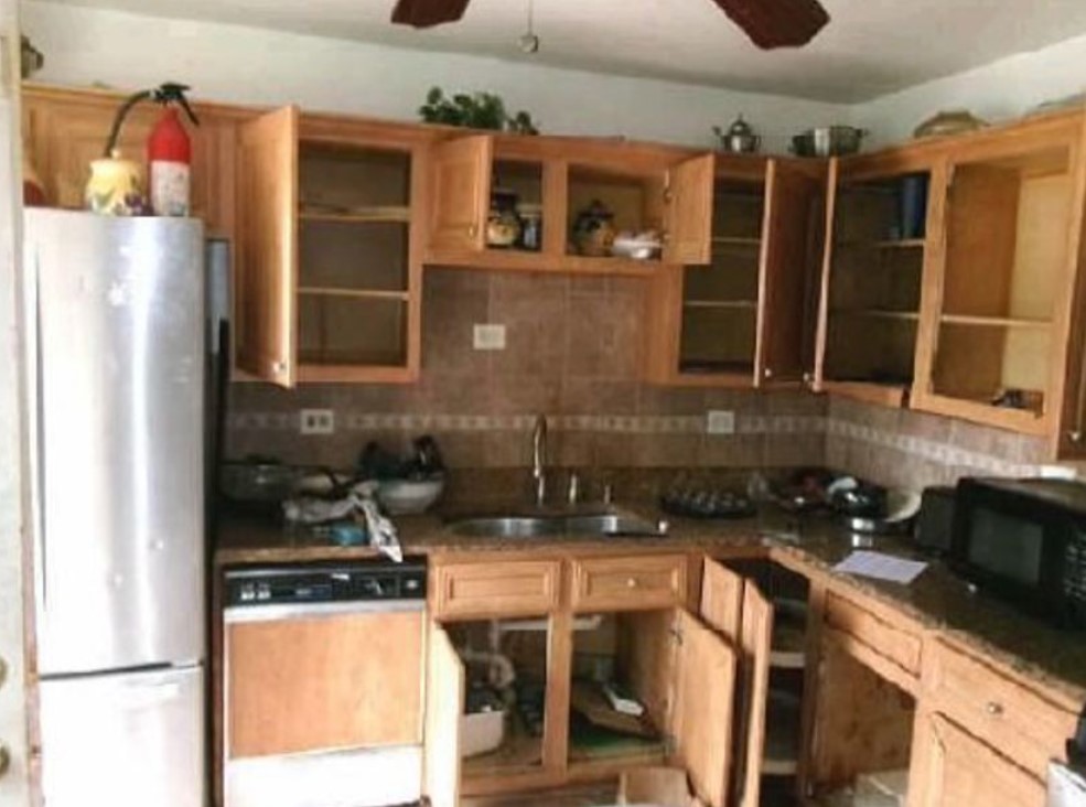 16130 Marshfield Avenue Property Photo 11