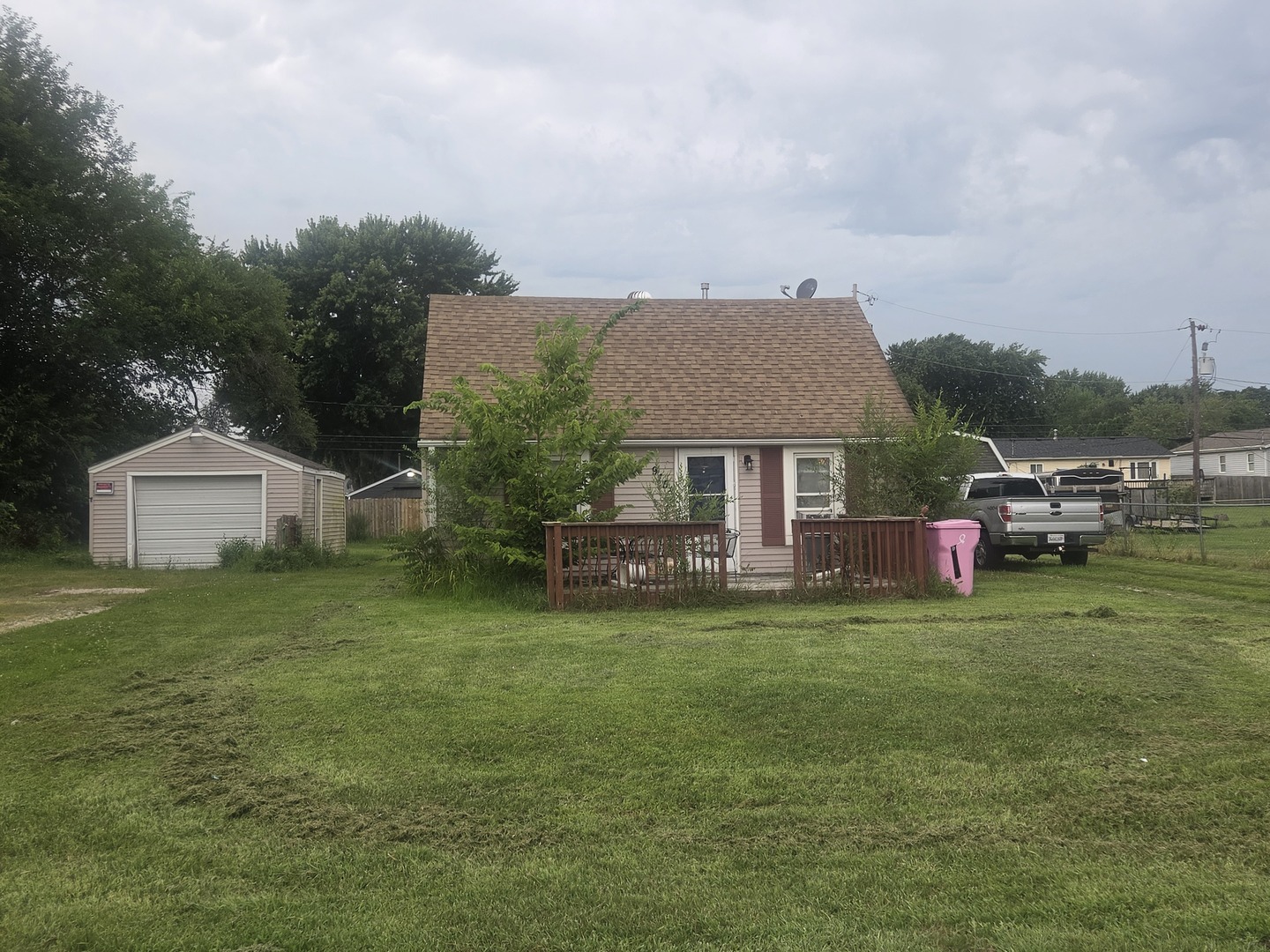 915 3rd Street Property Photo 1