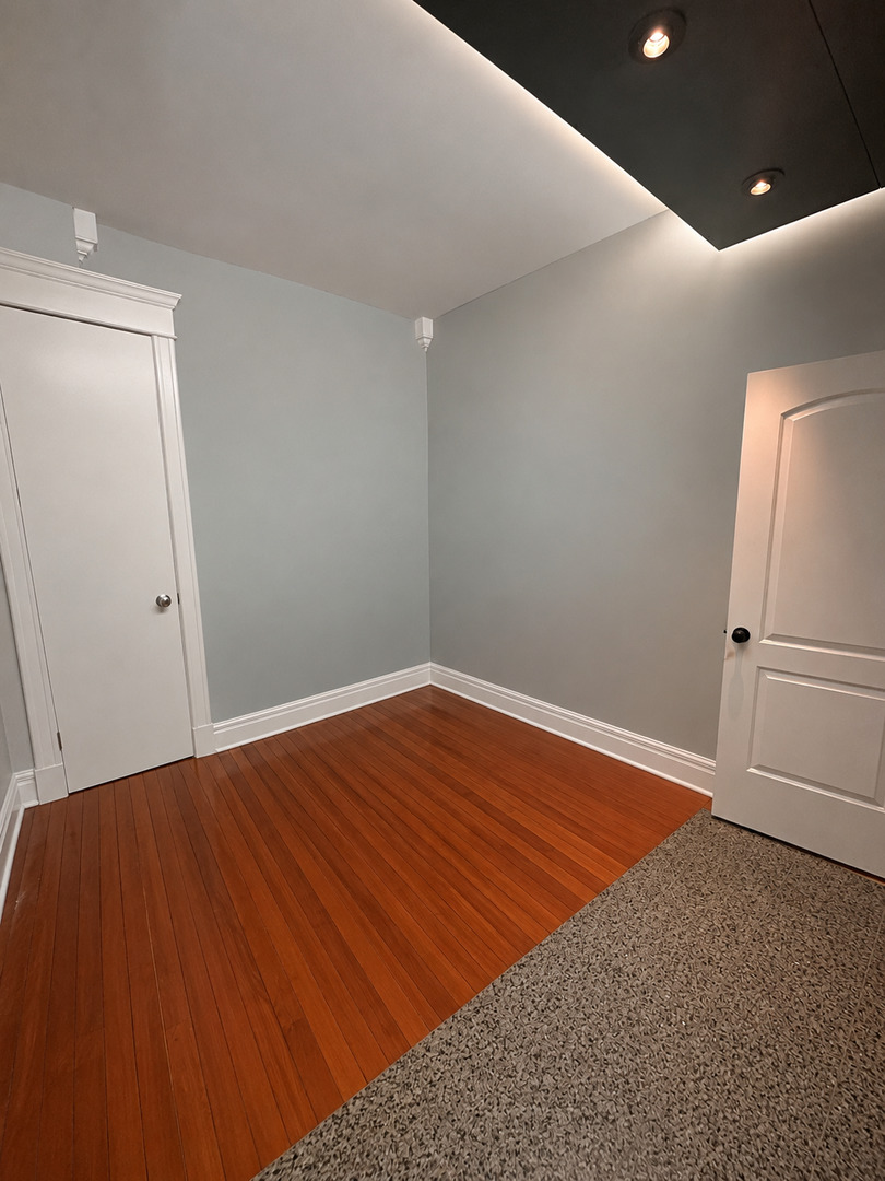 2800 N Pine Grove Avenue 5a Property Photo 4