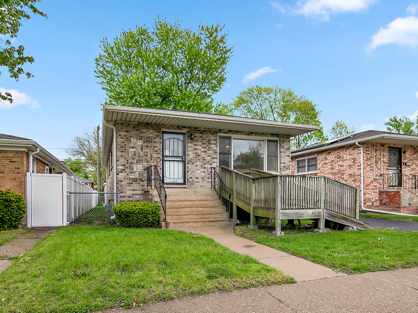 14909 Martin Luther King Jr Drive Property Photo 1