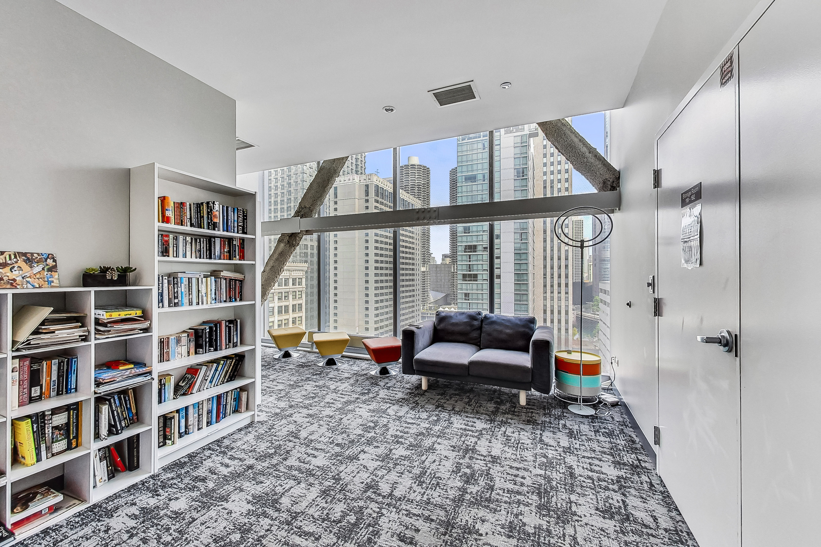 8 E Randolph Street 1505 Property Photo 22