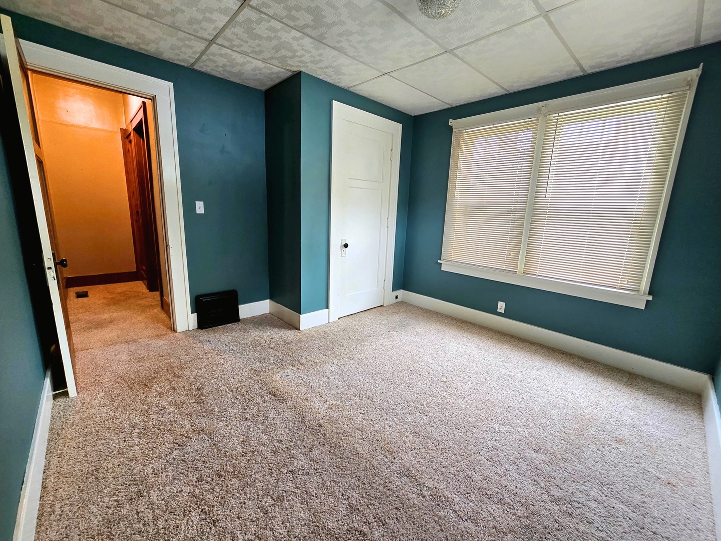 270 18th Place Property Photo 12