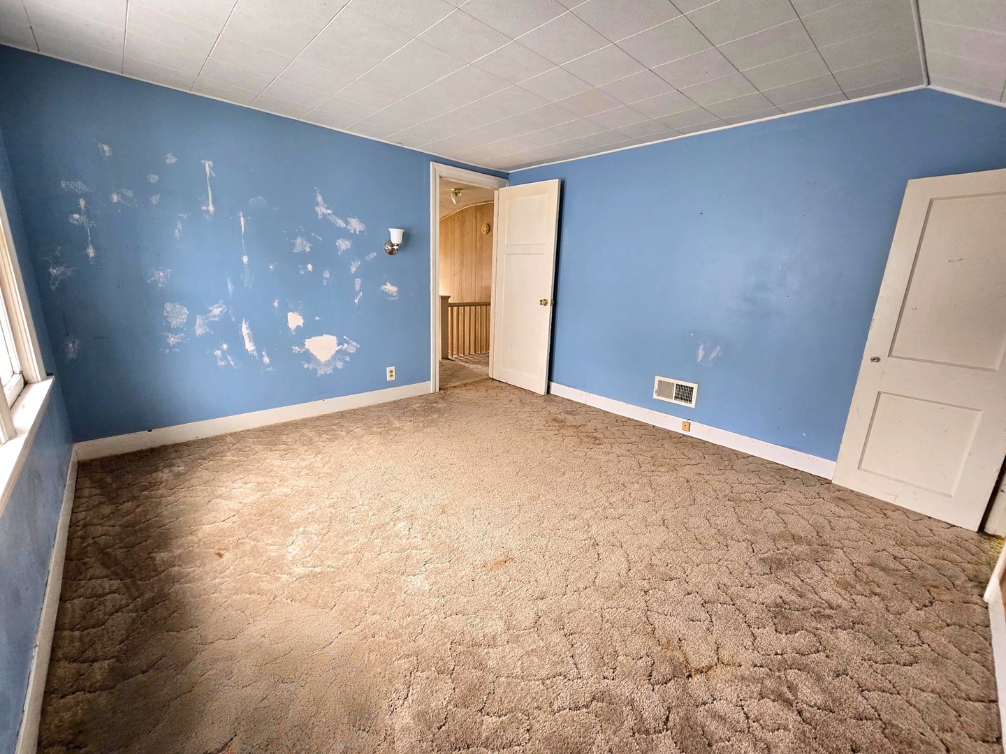 270 18th Place Property Photo 13