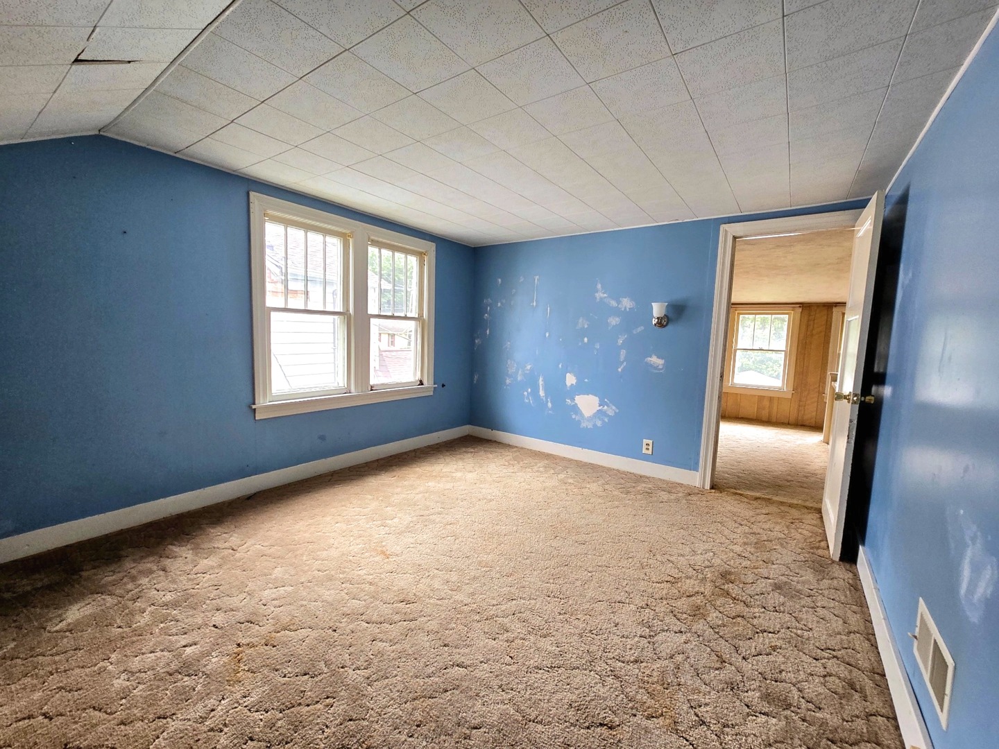270 18th Place Property Photo 14