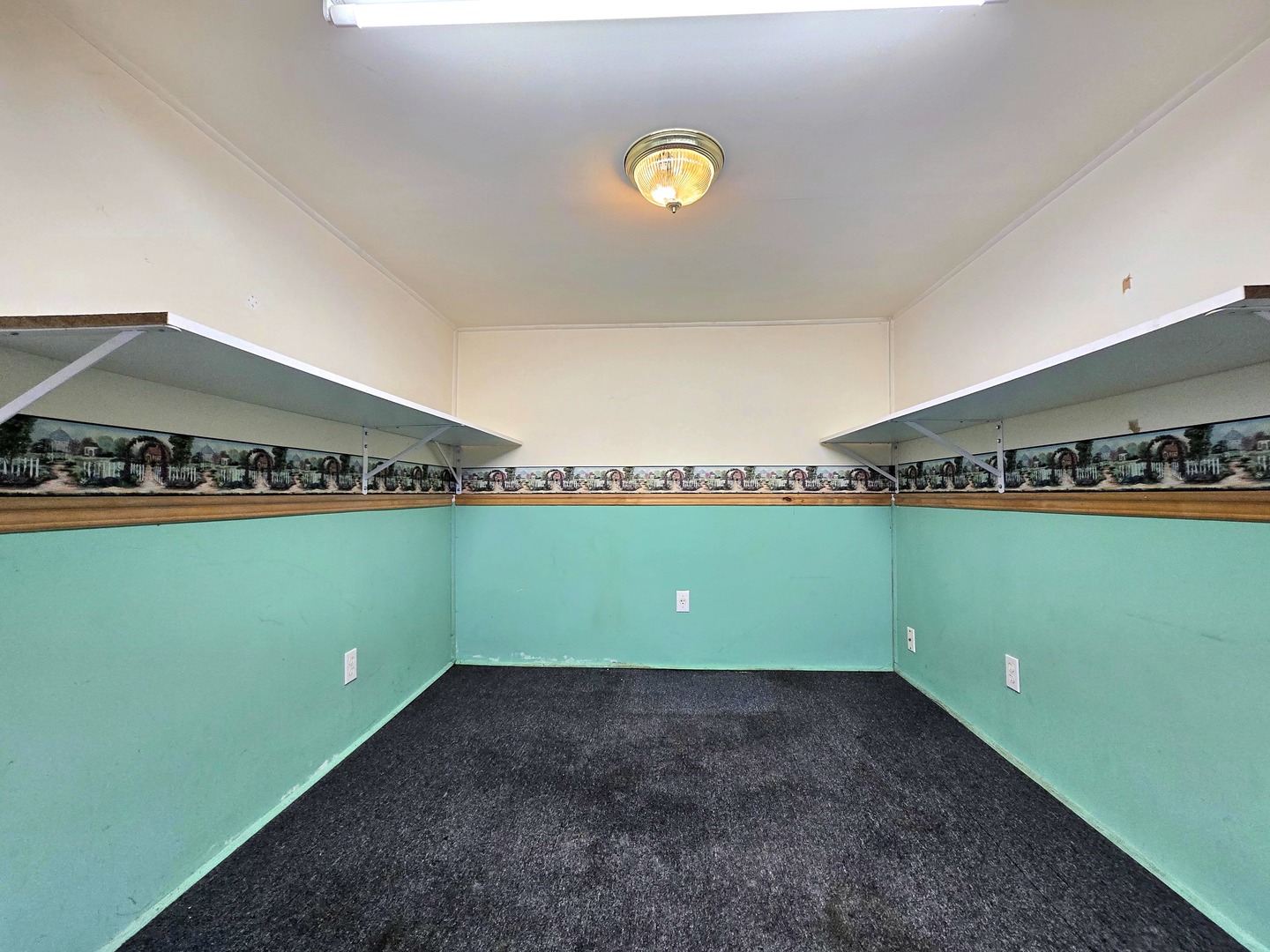 270 18th Place Property Photo 19