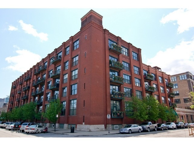 1000 W Washington Boulevard 517 Property Photo 1
