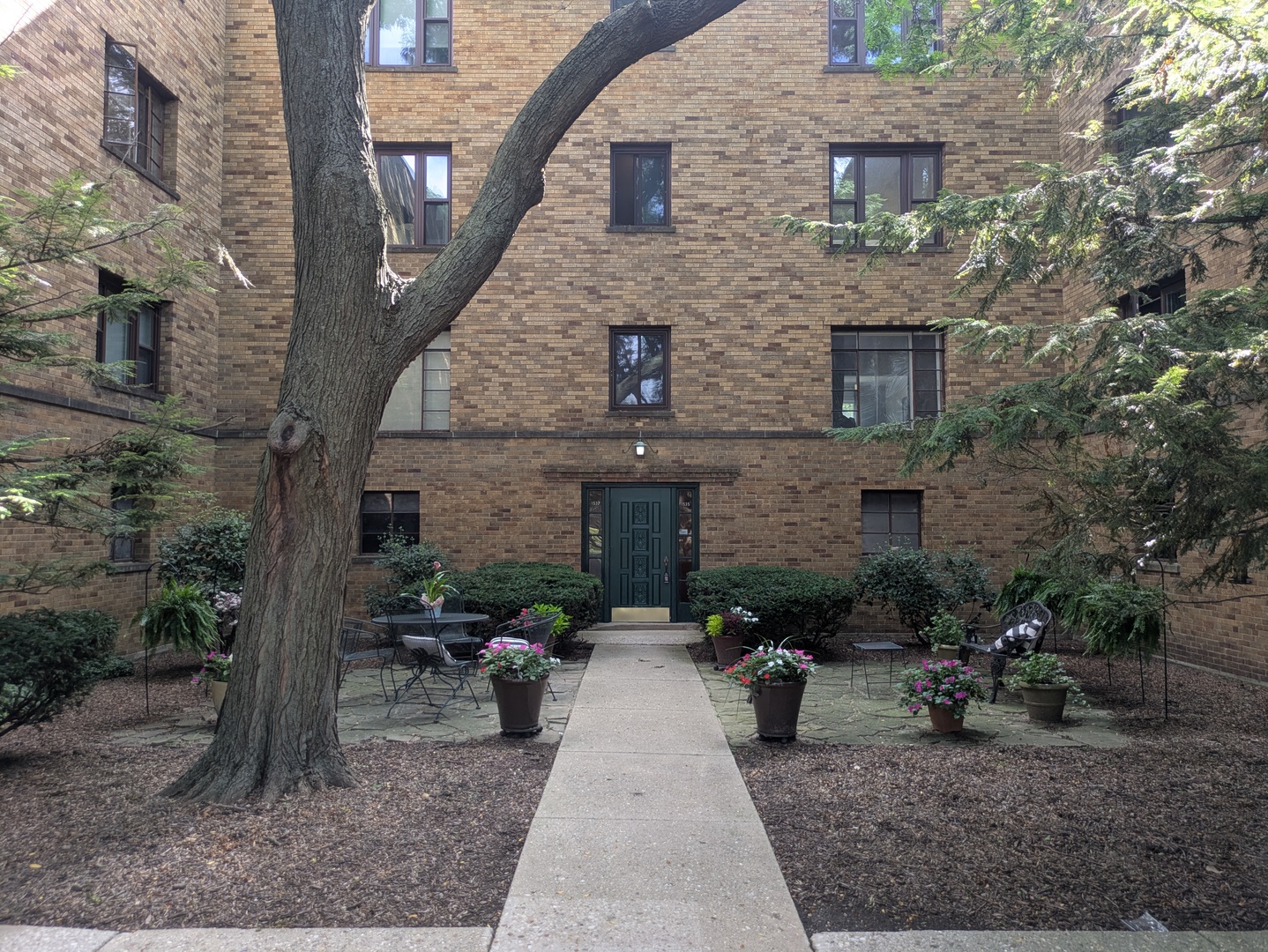 1535 Monroe Avenue 2 Property Photo 2