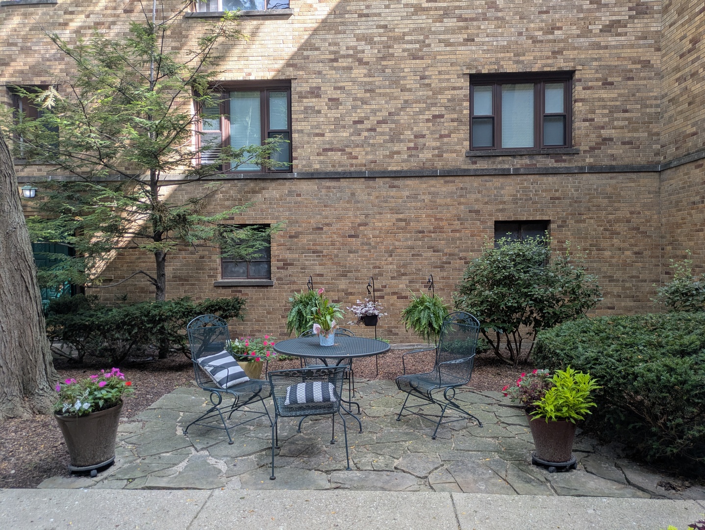 1535 Monroe Avenue 2 Property Photo 5
