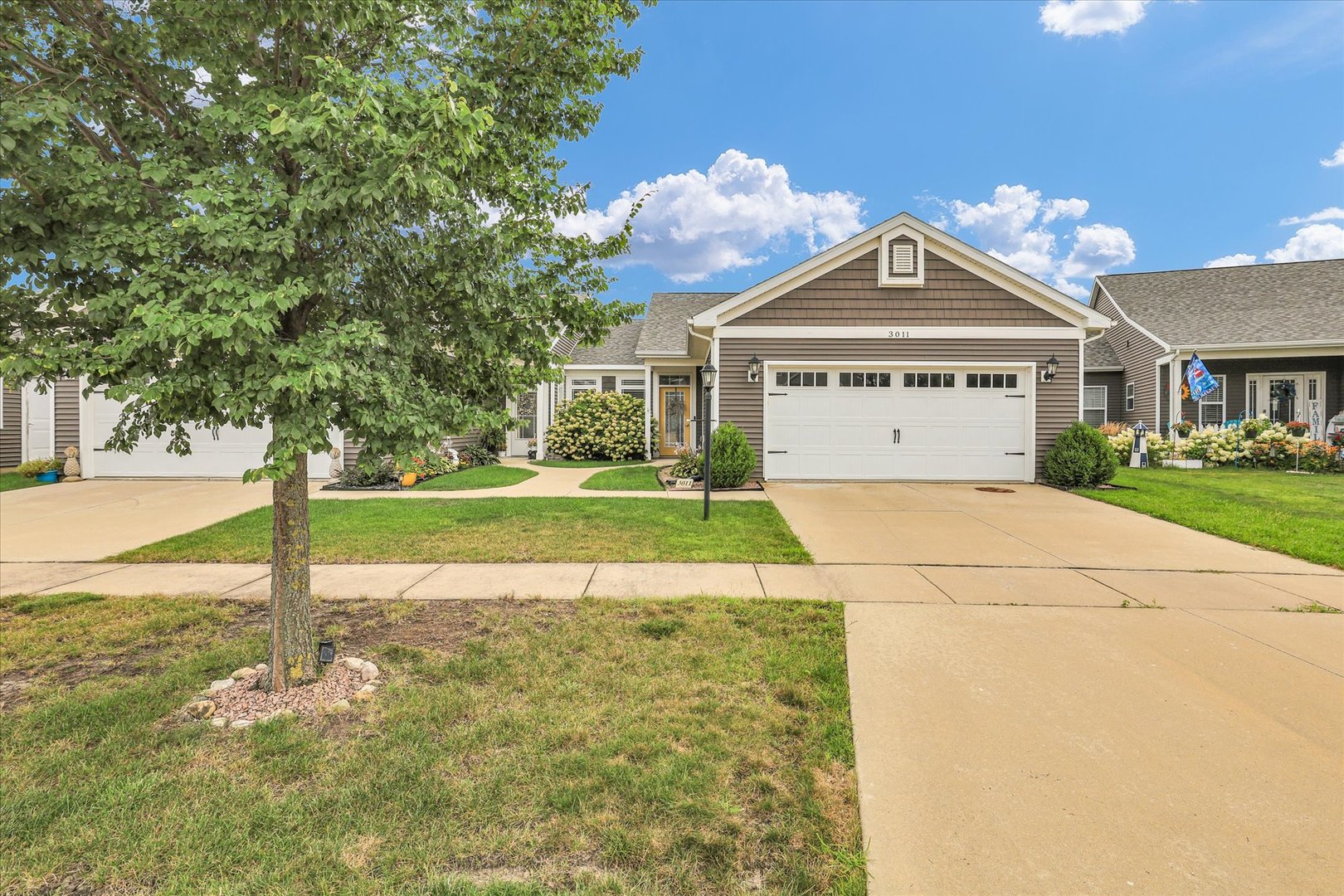 3011 E Stillwater Landing Property Photo 1