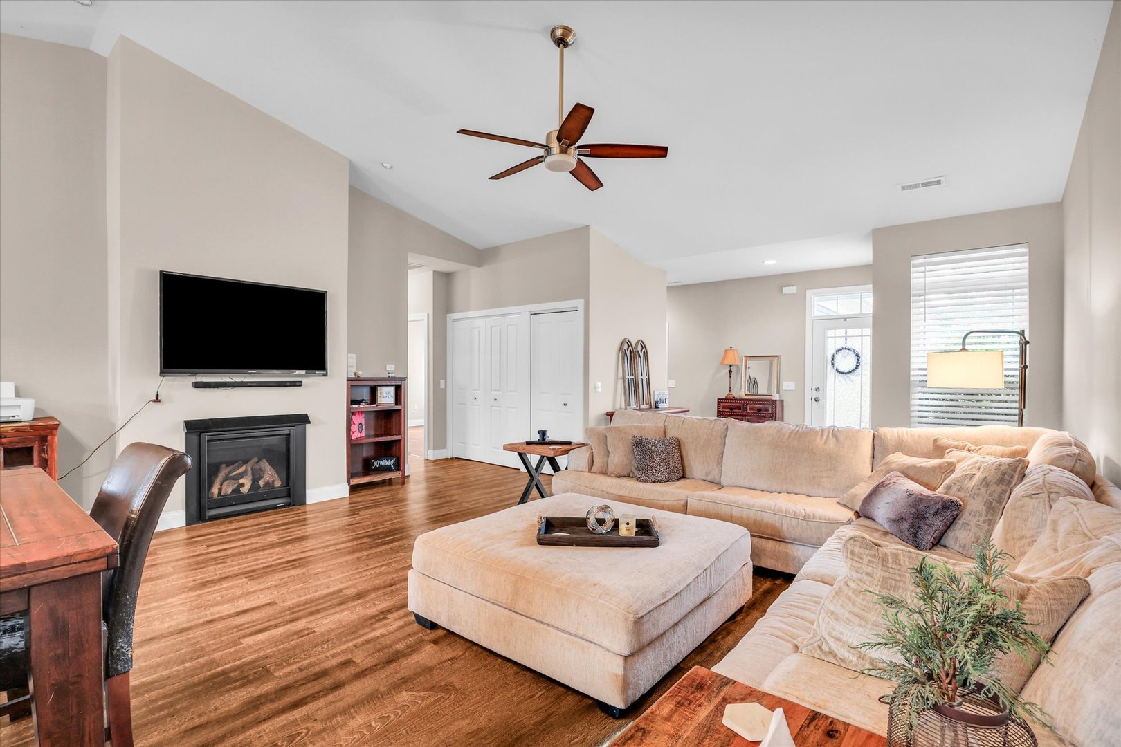 3011 E Stillwater Landing Property Photo 12