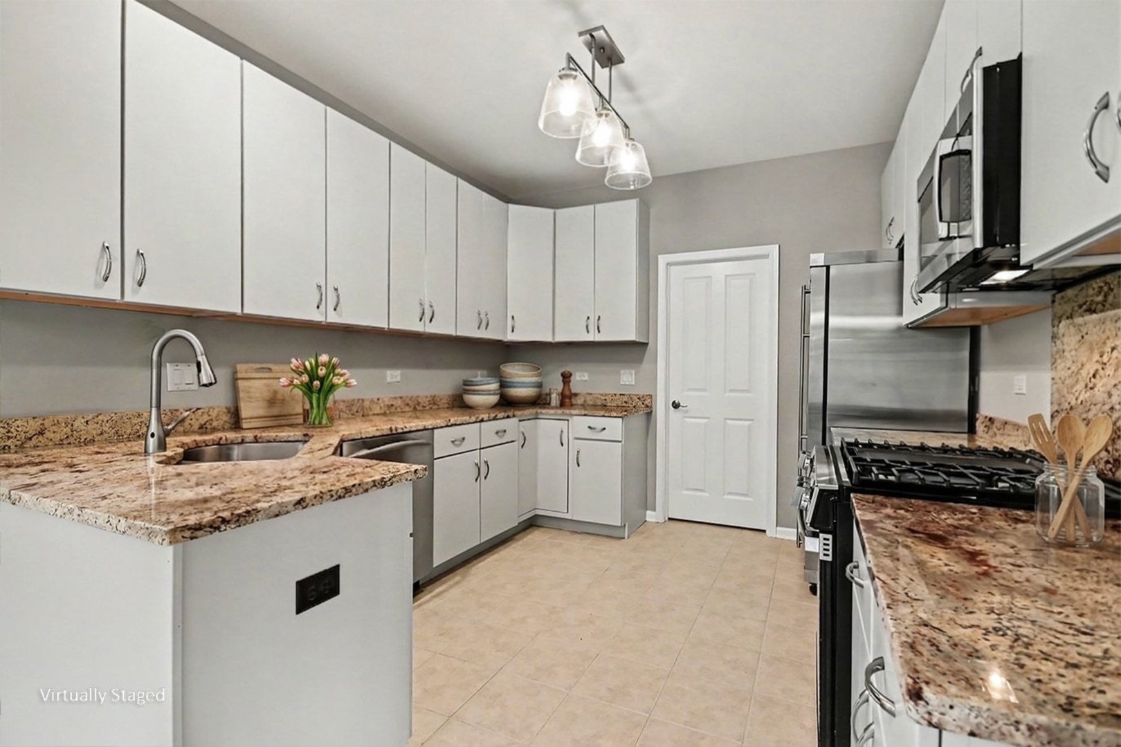 501 Ashbury Court Property Photo 17