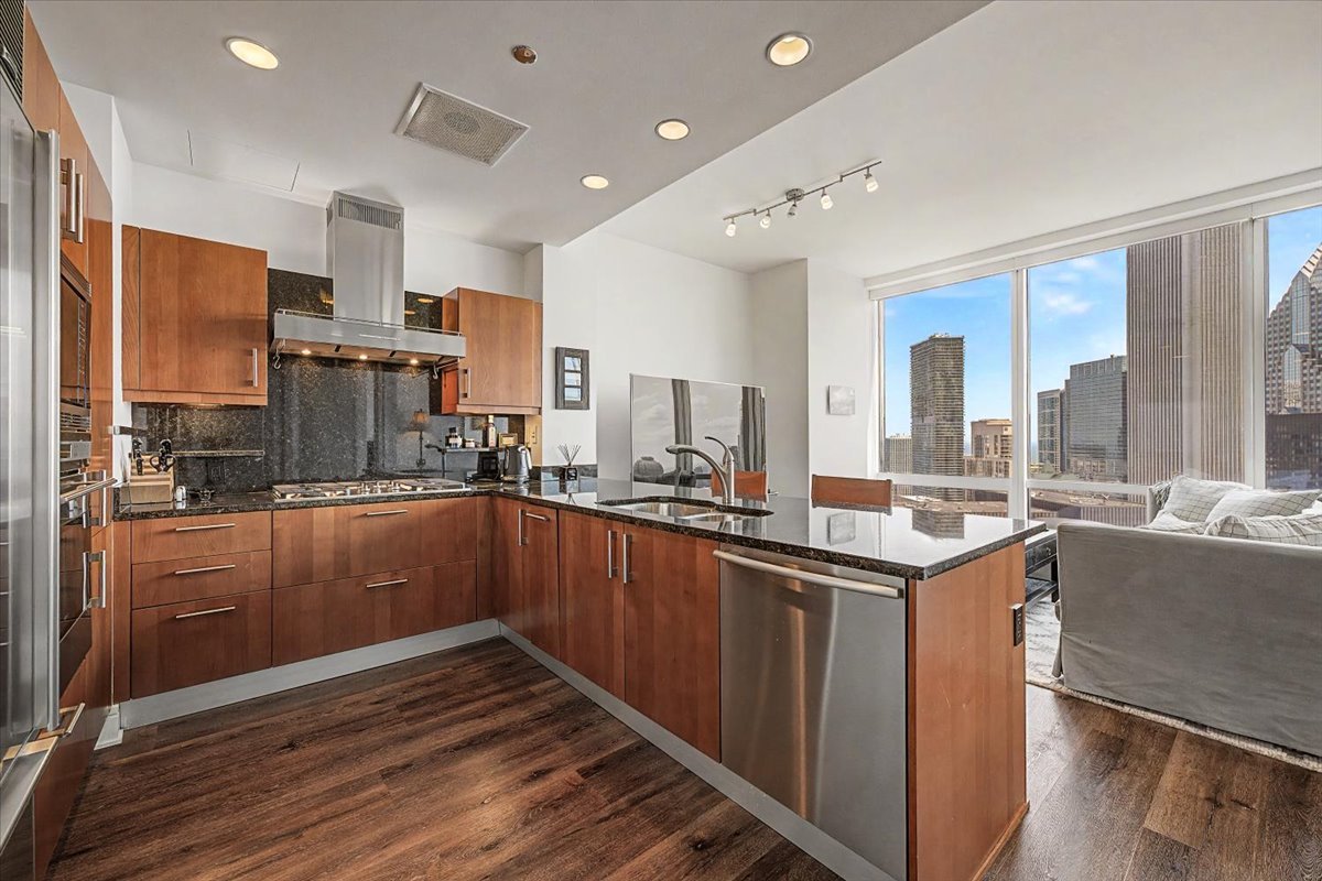 401 N Wabash Avenue 39i Property Photo 7