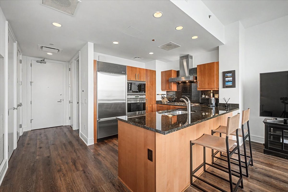 401 N Wabash Avenue 39i Property Photo 8