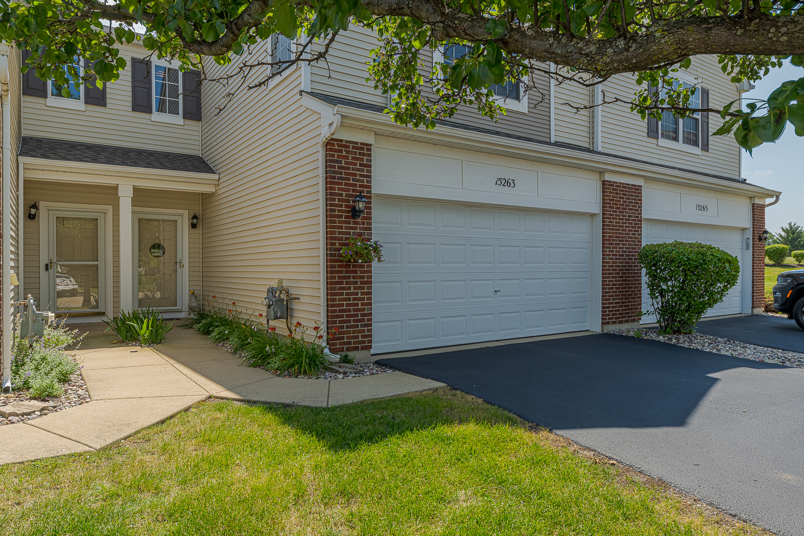 15263 Kenmare Circle Property Photo 2
