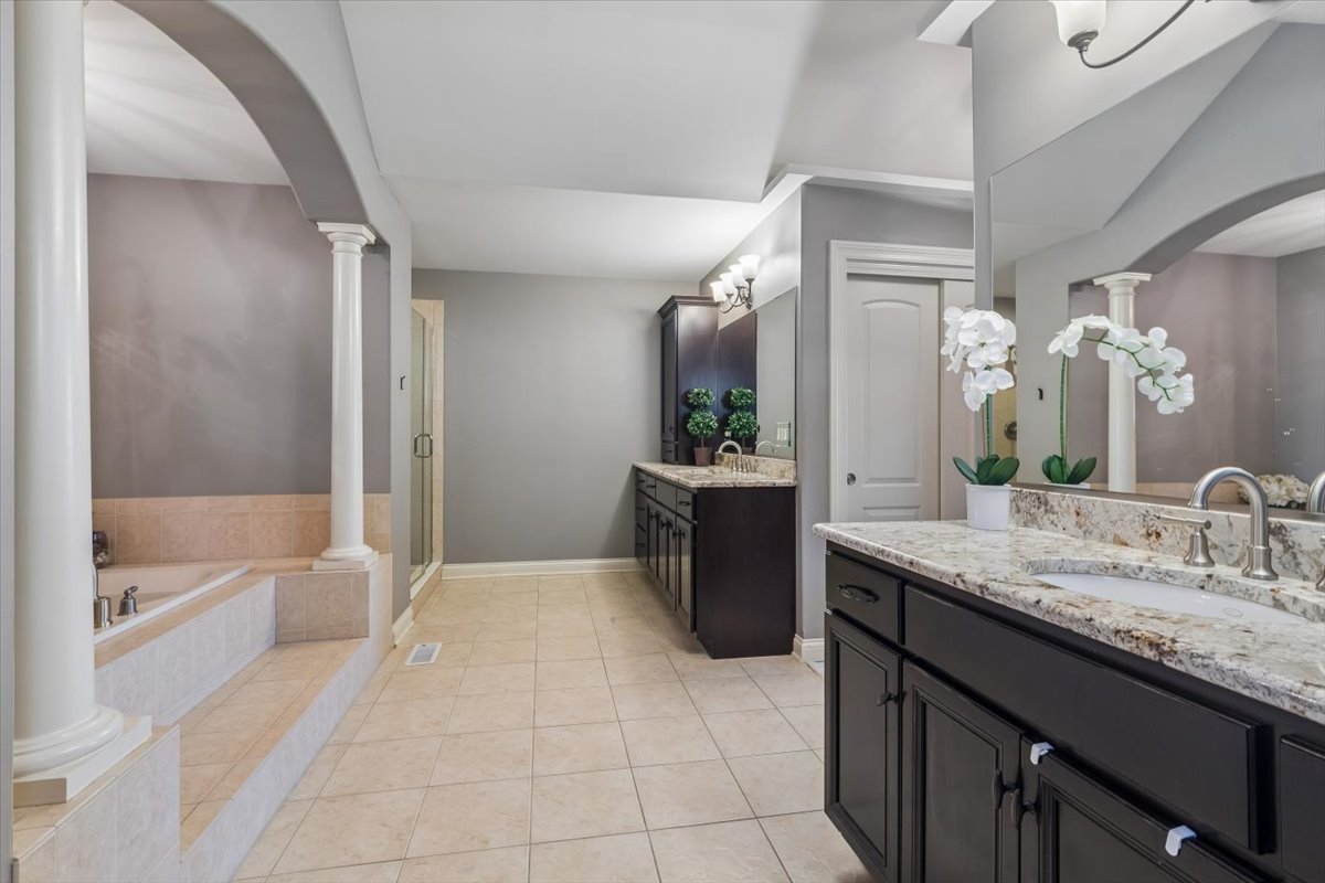 15624 Julies Way Property Photo 18