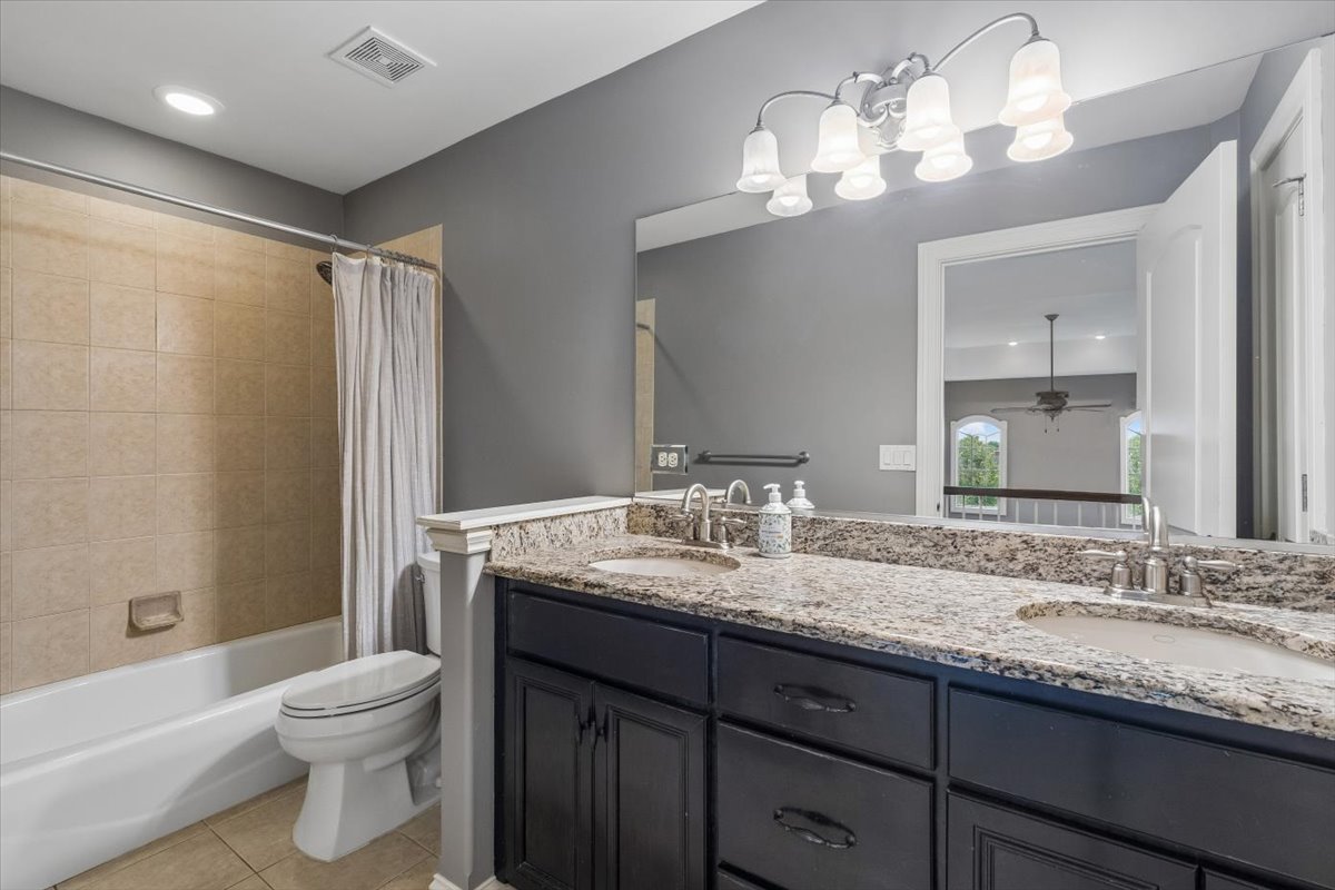 15624 Julies Way Property Photo 23