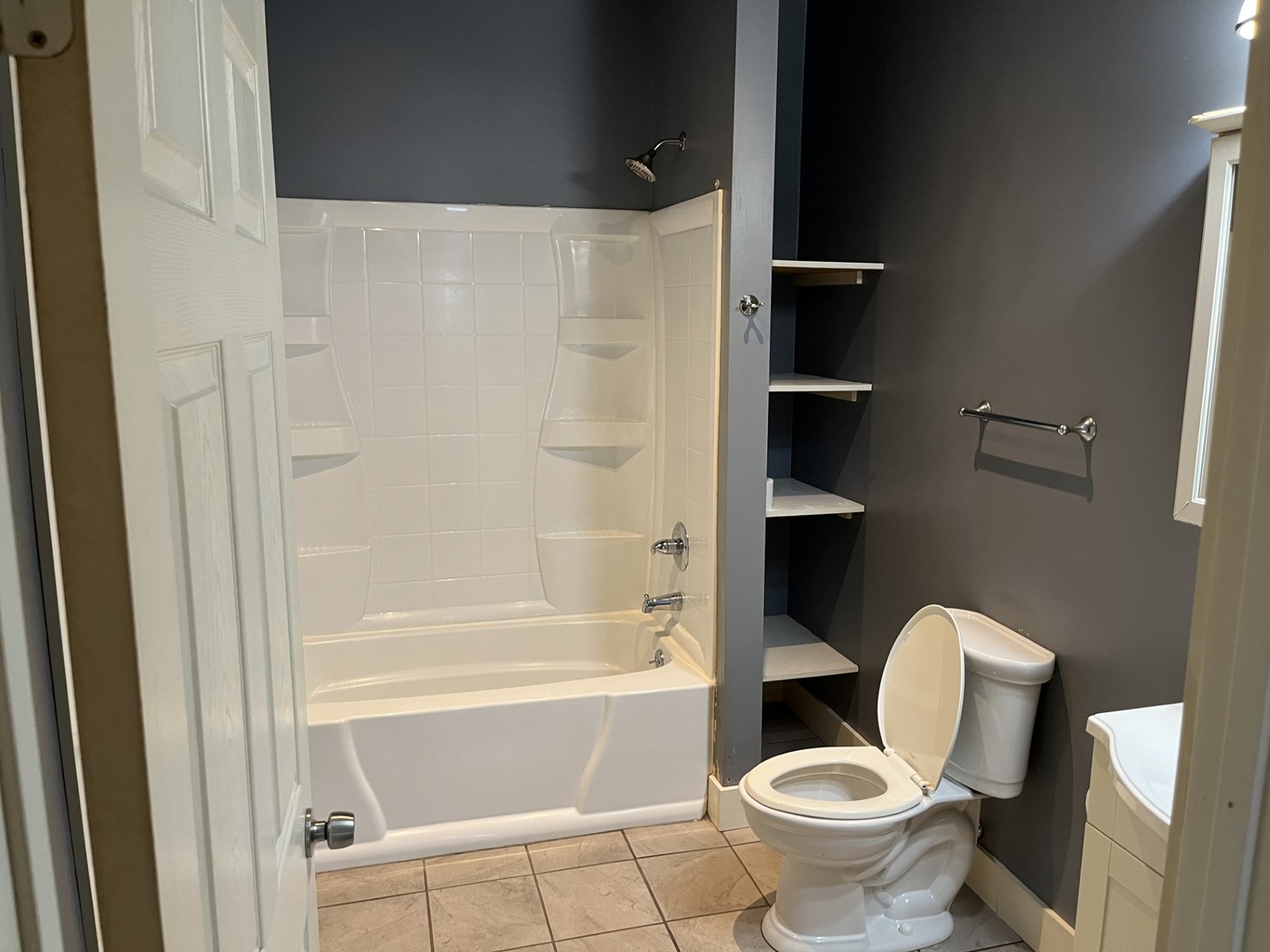 212 Tinley Avenue Property Photo 12