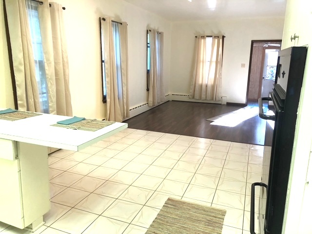 8063 N Elmwood Street Property Photo 6