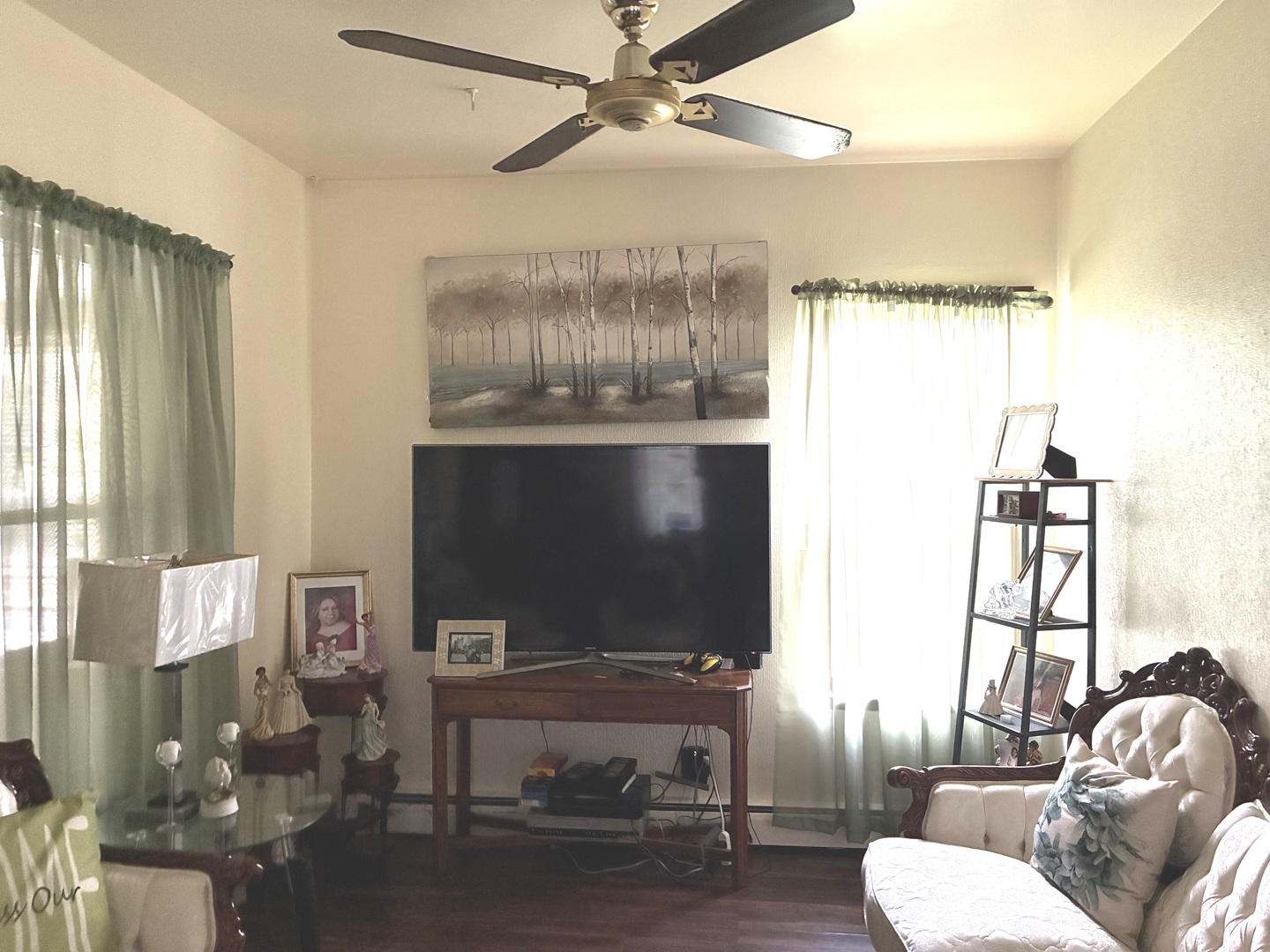 8063 N Elmwood Street Property Photo 9