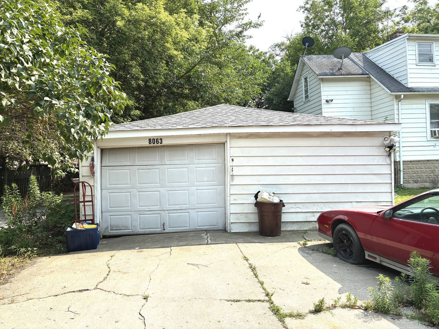 8063 N Elmwood Street Property Photo 19