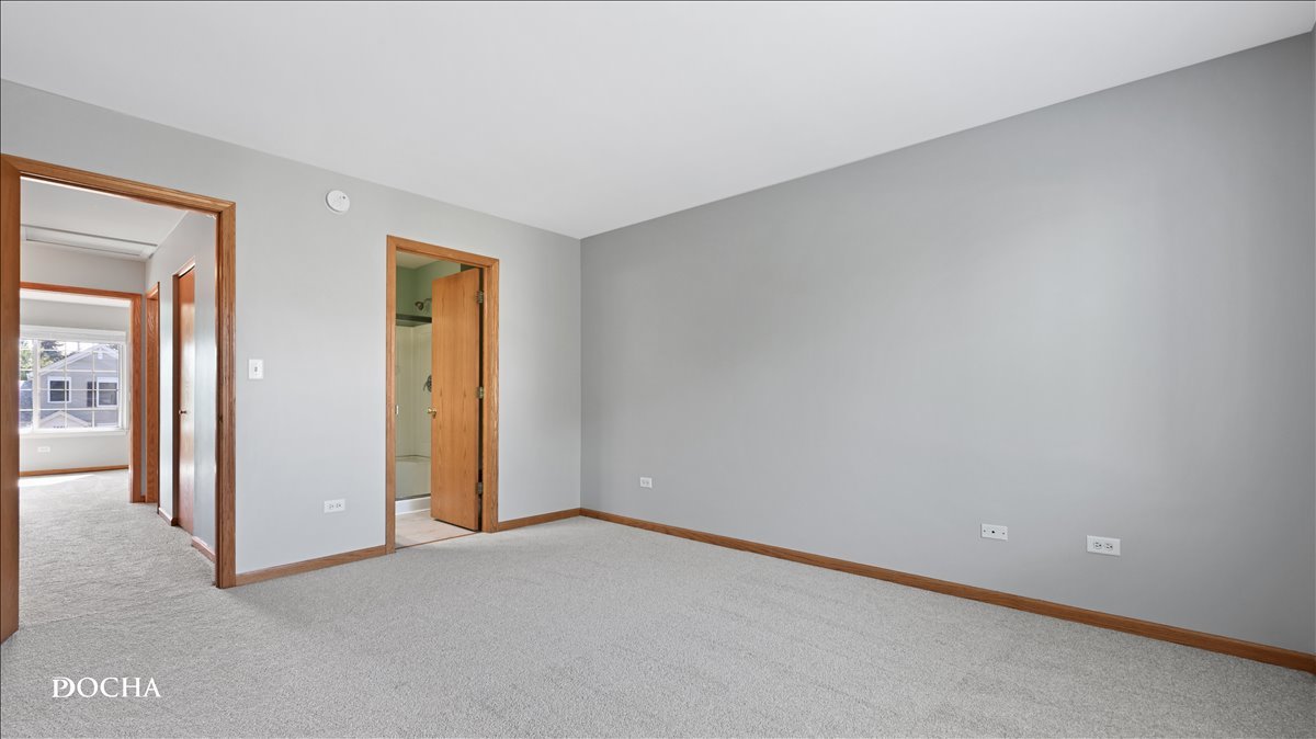 2469 Hillsboro Lane Property Photo 13