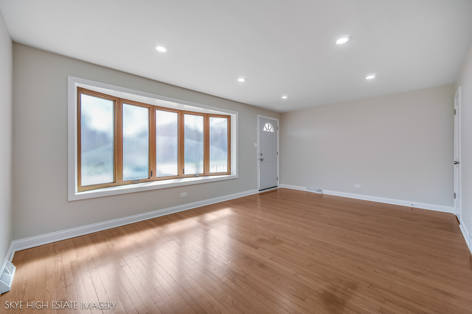 11232 S Albany Avenue Property Photo 2