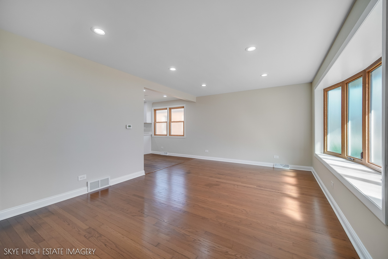 11232 S Albany Avenue Property Photo 3
