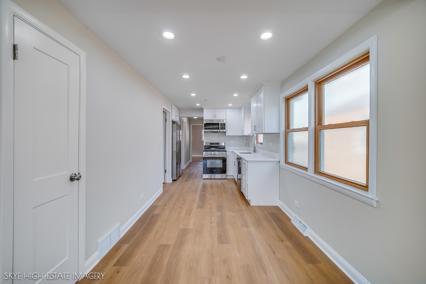 11232 S Albany Avenue Property Photo 6