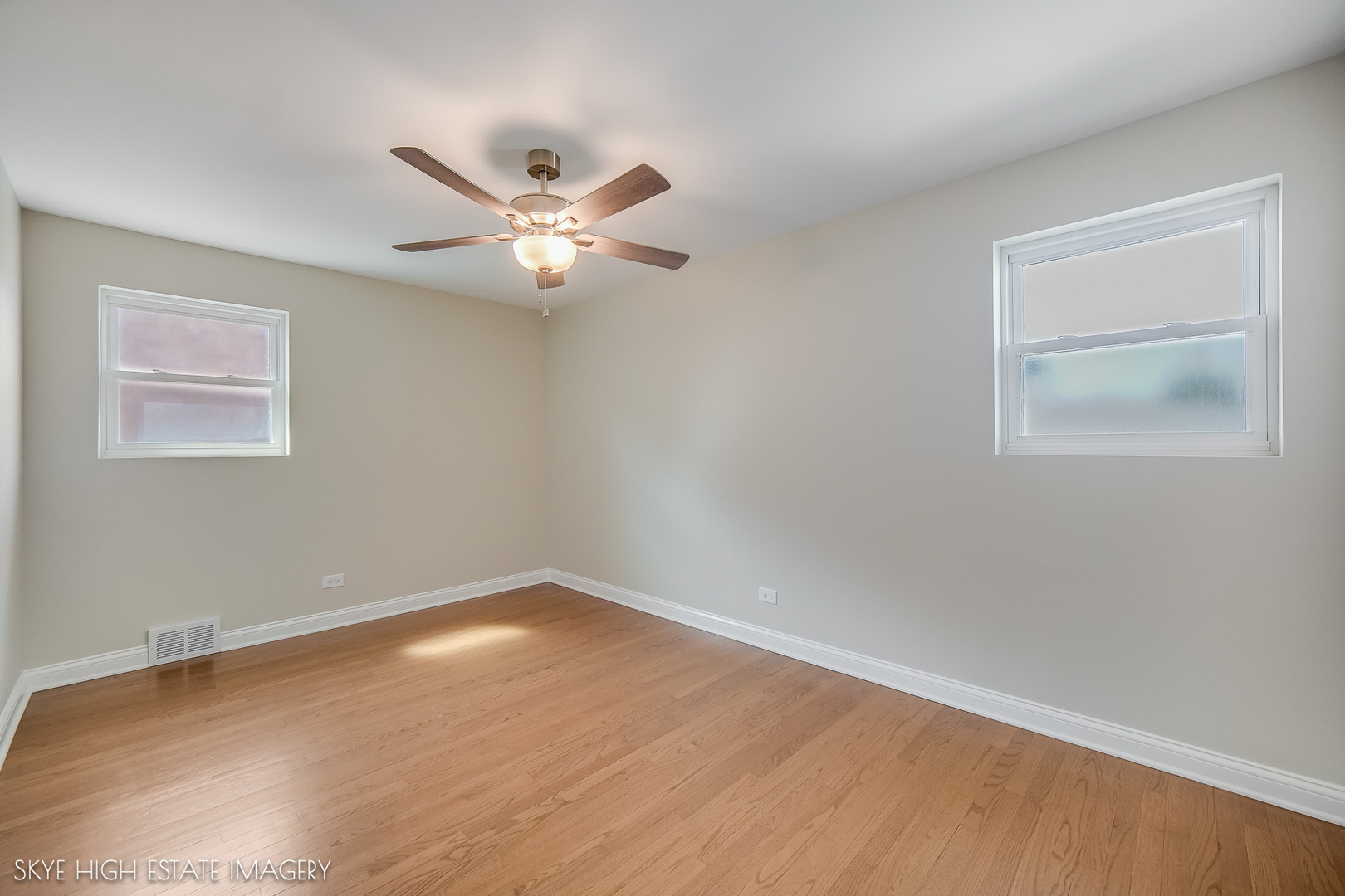 11232 S Albany Avenue Property Photo 10