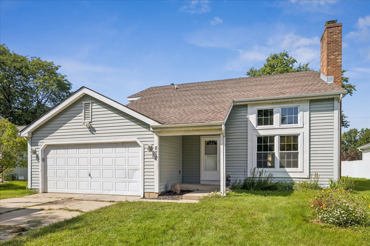 870 Boxwood Drive Property Photo 1
