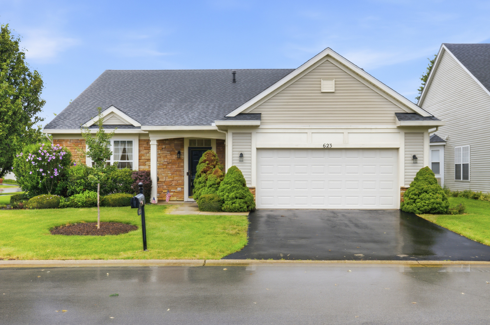 623 Saugatuk Circle Property Photo 1
