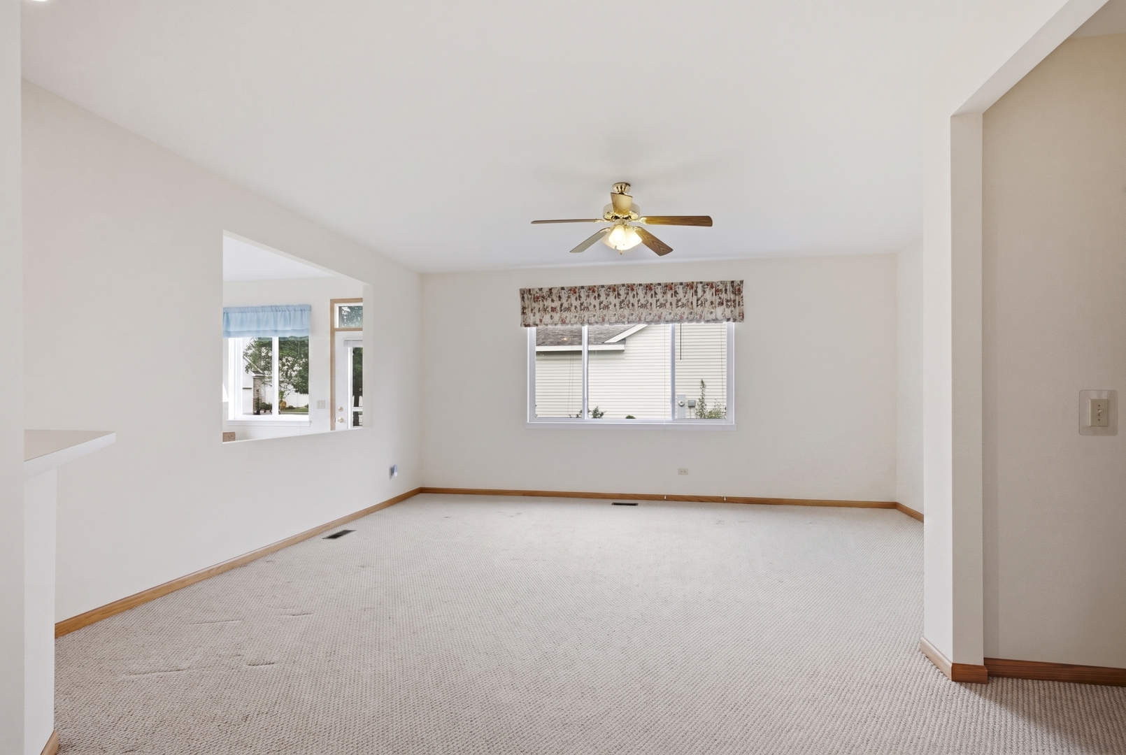 623 Saugatuk Circle Property Photo 12
