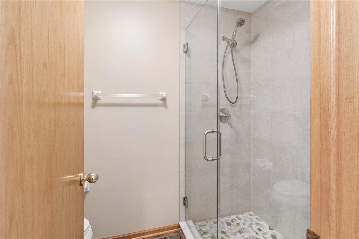 1404 E Baronet Lane Property Photo 13