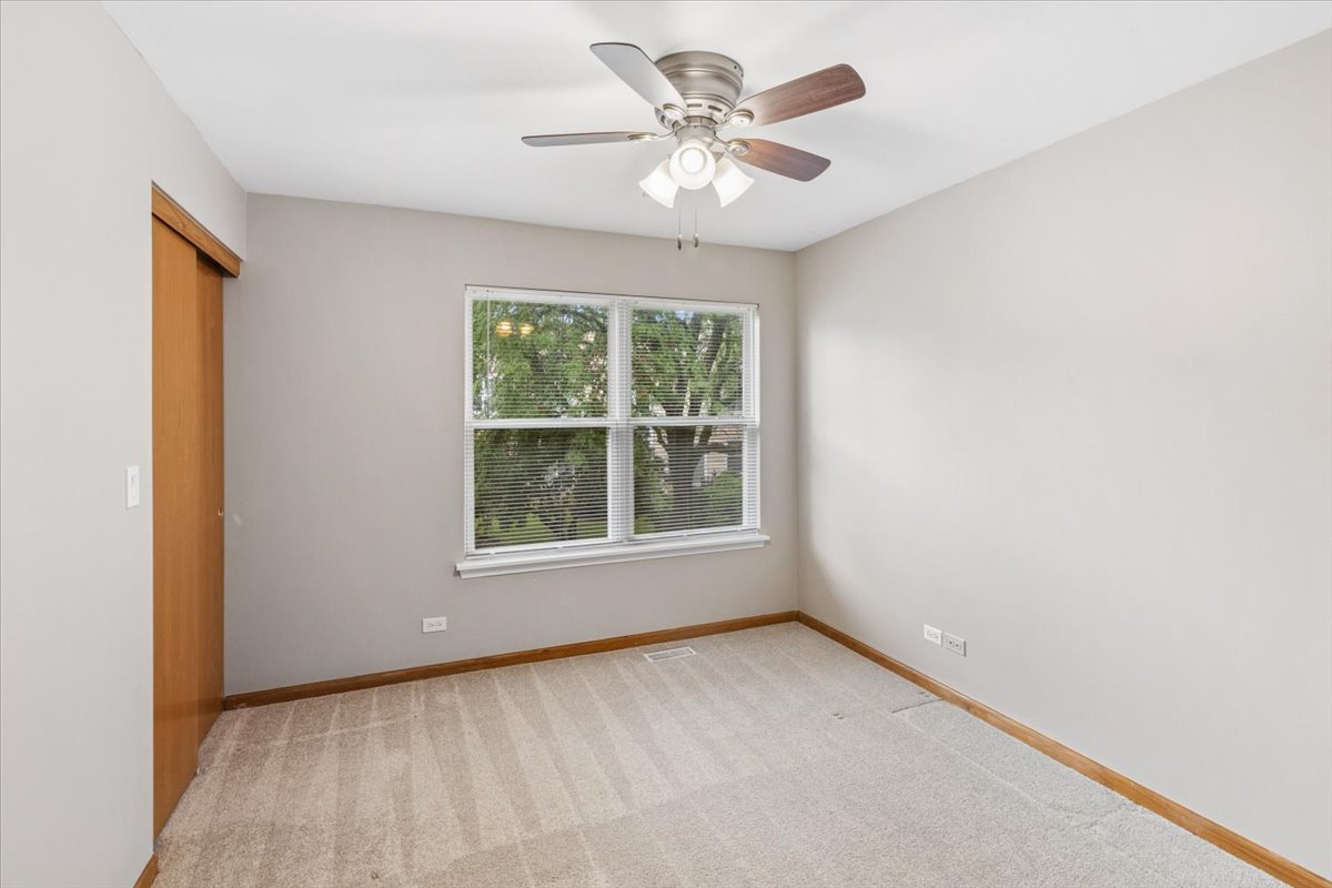 1404 E Baronet Lane Property Photo 16