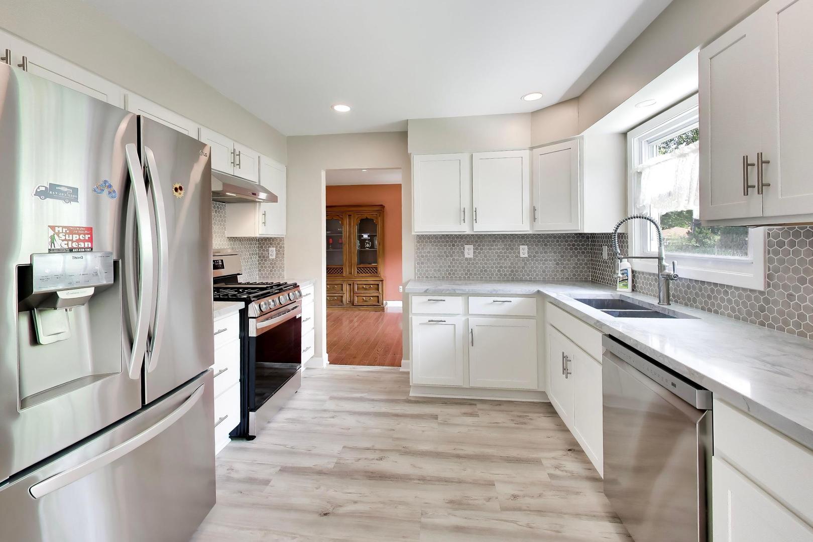 2047 Chestnut Street Property Photo 9