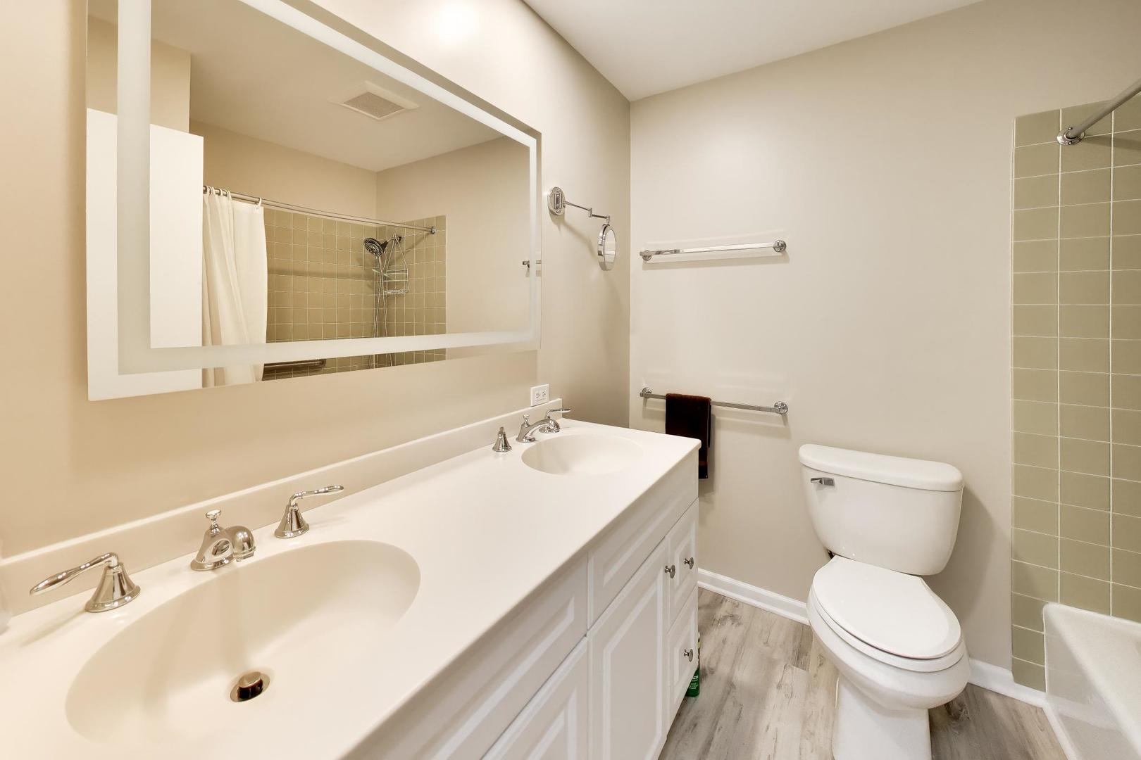 2047 Chestnut Street Property Photo 31