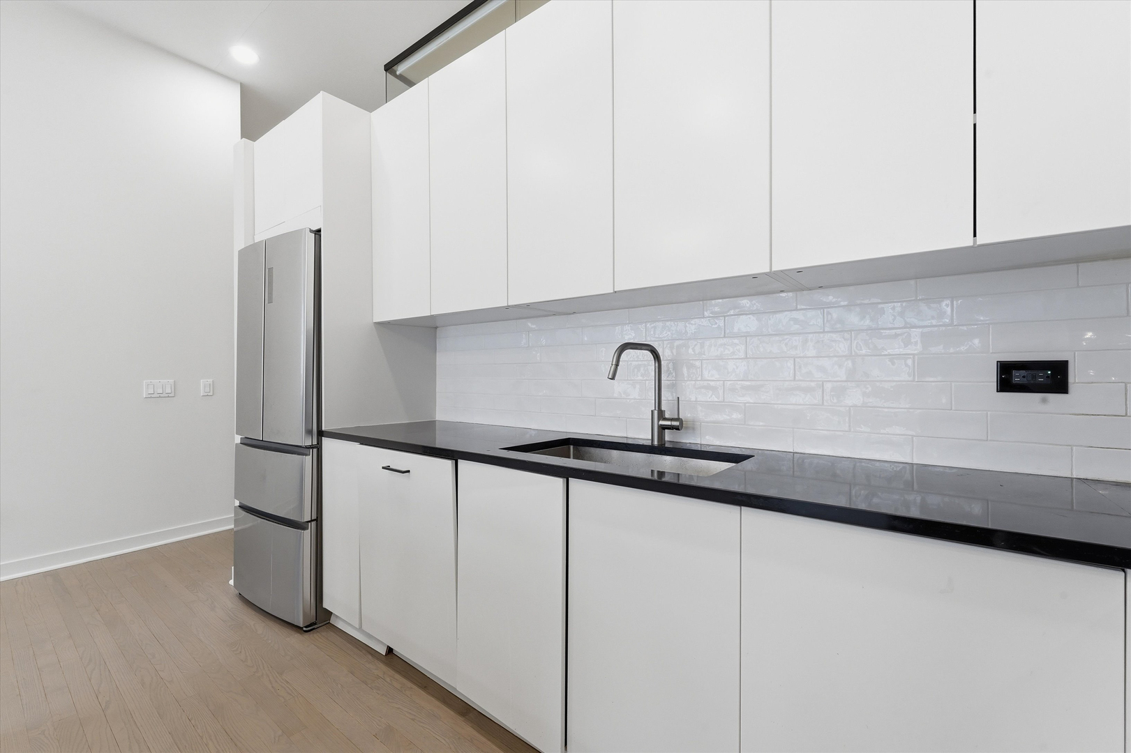 333 W Hubbard Street 1010 Property Photo 5