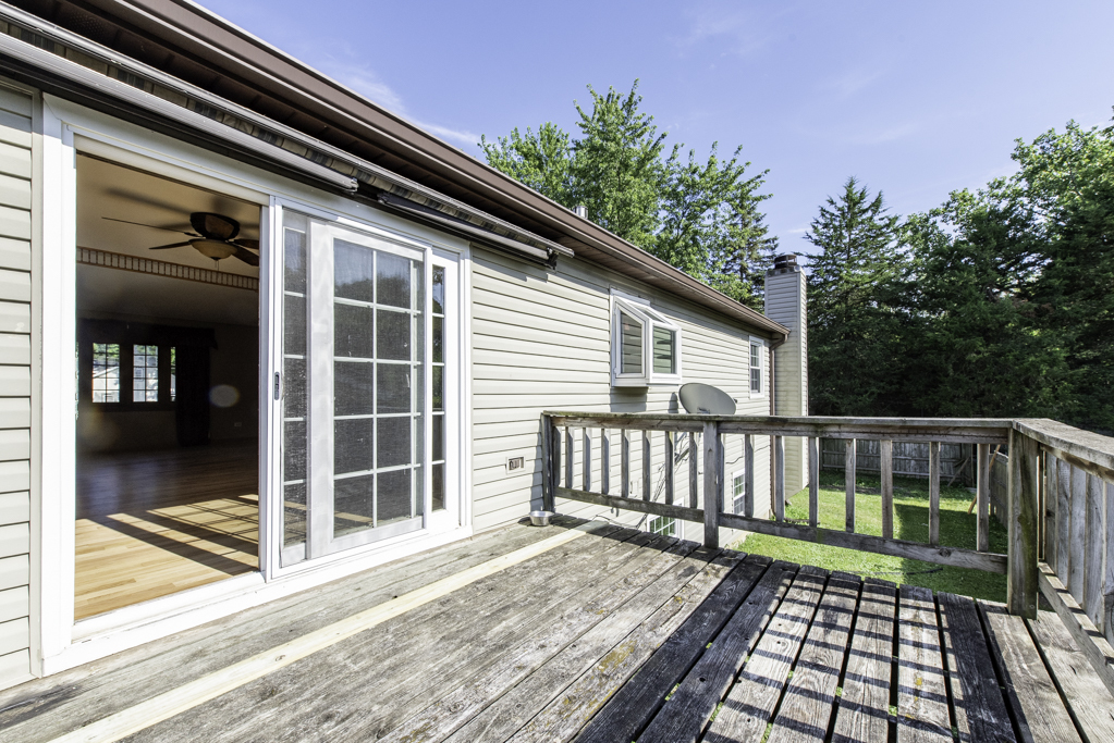 38484 N North Shore Avenue Property Photo 14