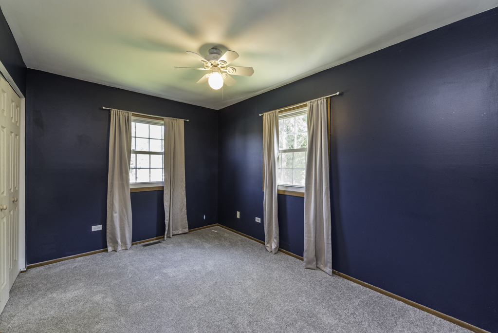38484 N North Shore Avenue Property Photo 18